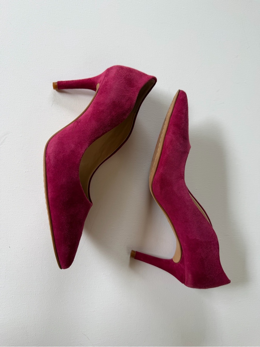 Vince Camuto Fuchsia Suede Pointed Toe Pumps Heels Size 7M - Picture 3 of 6